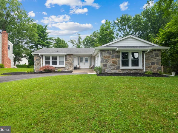 1765 Larkspur Rd, Cherry Hill, NJ 08003