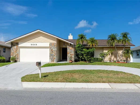 8046 Bayhaven Dr, Seminole, FL 33776