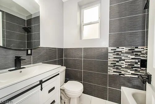 59 Ellington St #1 Photo 1