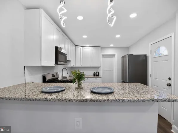 3131 Stirling St, Philadelphia, PA 19149