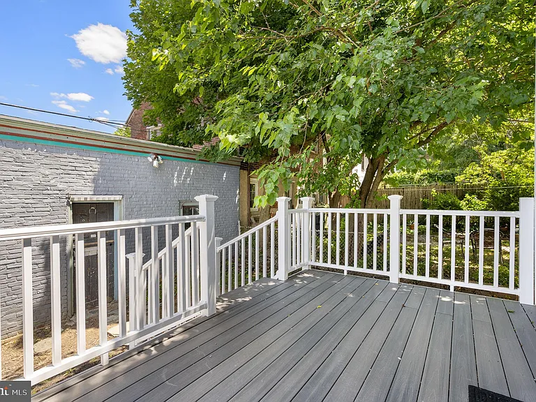305 Main St #5 — Photo 7