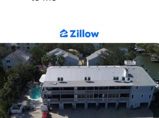 512 2nd St APT 1, Indian Rocks Beach, FL 33785