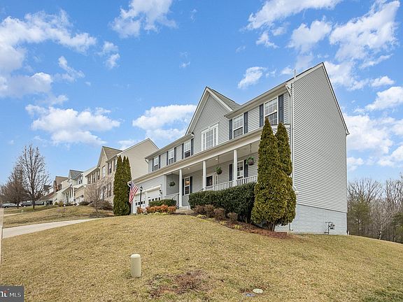 4th image of 10114 Lees Crossing Ln