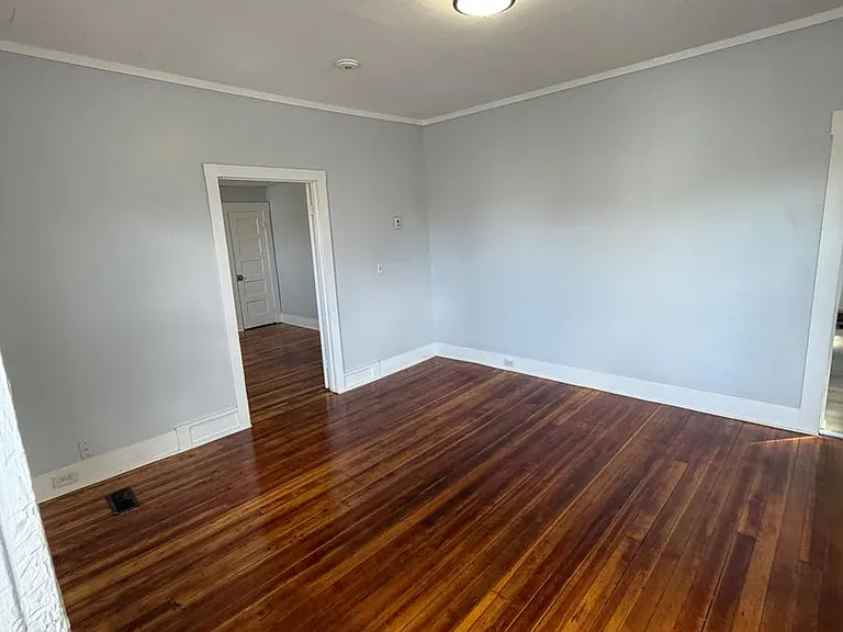 664 Main St — Photo 2