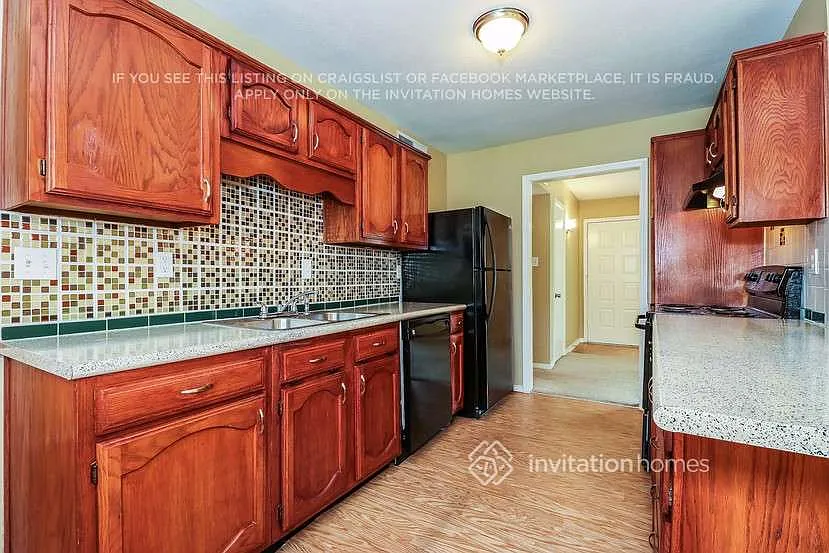 324 Matterhorn St Cedar Hill, TX 75104 — Photo 4