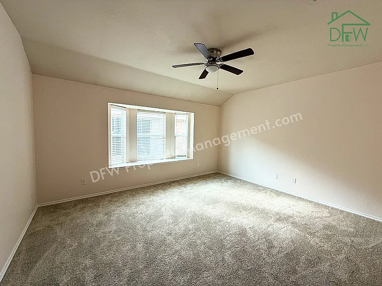 2224 Hummingbird Way — Photo 12