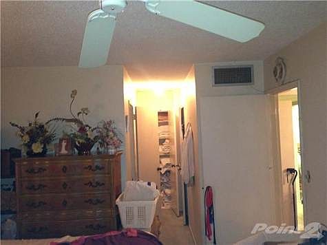 4th image of 1228 West Ave APT 404