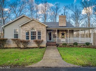 1565 Vista Dr, Monterey, TN 38574