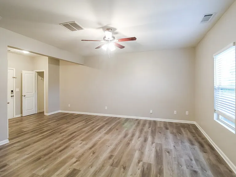 12 Dusty Dr — Photo 4