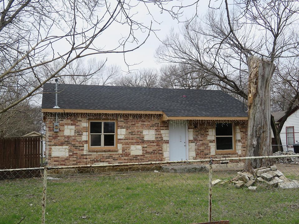 1st image of 121 S Acres Dr #1