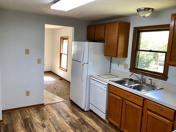 4th image of 237 Lakeview Dr