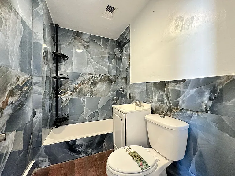 3906 Tularosa Ave — Photo 16