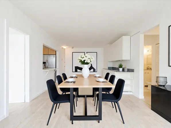 45 River Dr South image 3 of 49