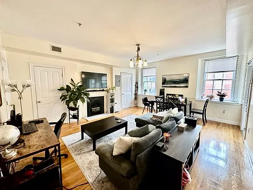 34 Mount Vernon St #3 Photo 1