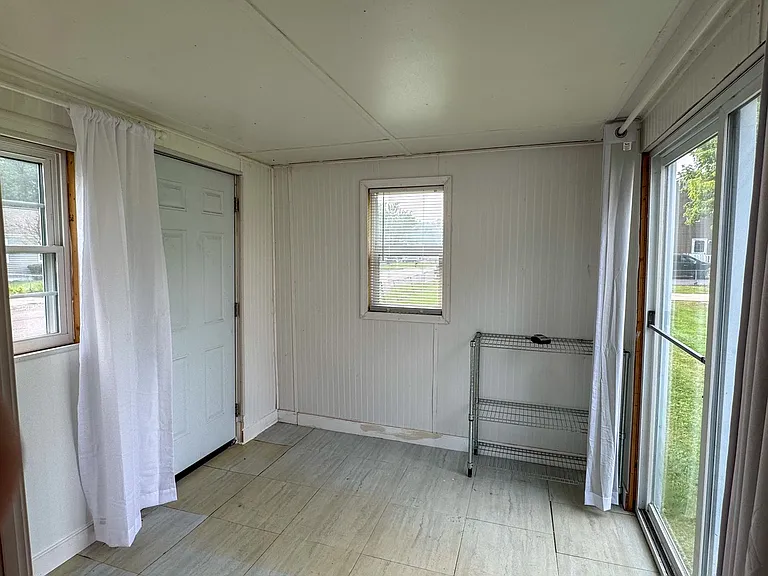 1809 Geffert Dr — Photo 11