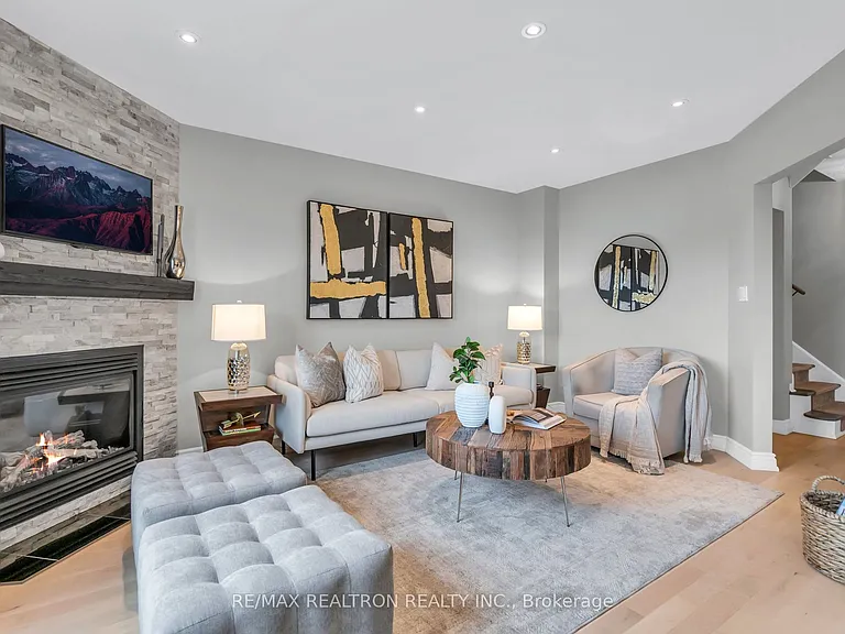25 Greenview Ave W #2515 — Photo 44