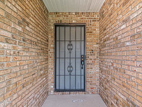 5th image of 108 Loon Ct
