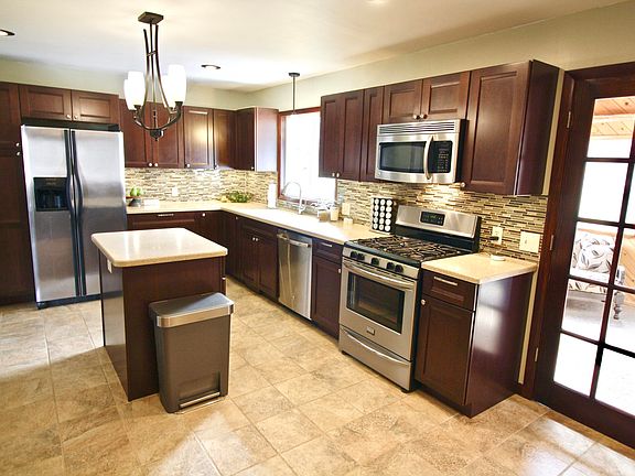 5th image of 1758 Lake Michigan Dr NW