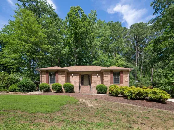 136 Sycamore St, Cary, NC 27513