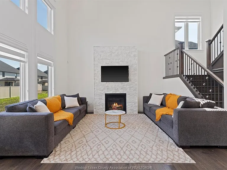 601 Holburn St — Photo 7
