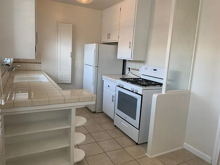 30 N Alboni Place 25 Bonito Ave — Photo 10