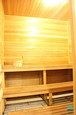 Rented by EXR | media 44