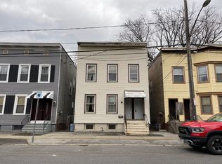 693 3rd St, Albany, NY 12206