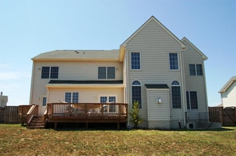 23245 Meadowvale Glen Ct, Sterling, VA 20166, MLS# VALO2055594