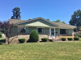 70 King Ln, Des Plaines, IL 60016