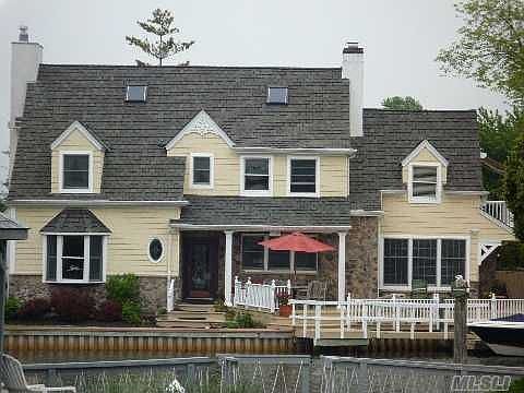 1st image of 2 Seneca St W