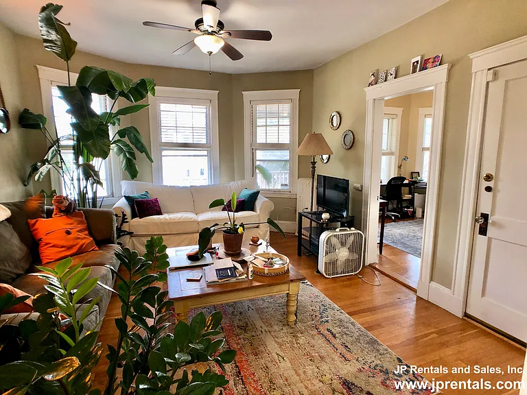90 Forest Hills St #2 — Photo 8