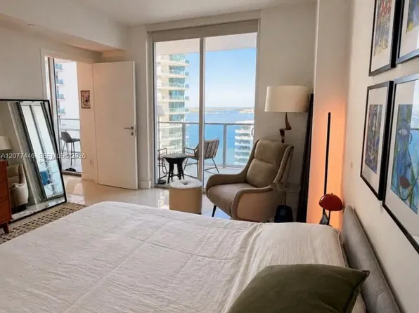 1300 Brickell Bay Dr, Miami, FL