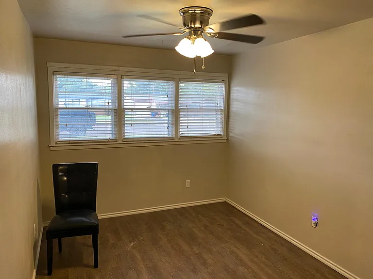 3115 Aberdeen Ave — Photo 9