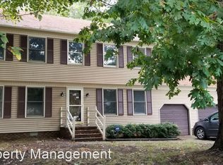 102 Clarden Ct, Yorktown, VA 23692
