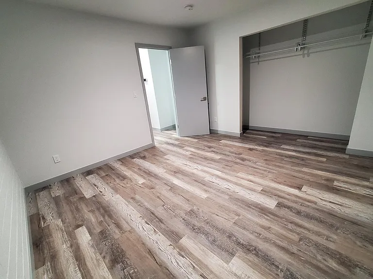 410 Hummingbird Dr #3 — Photo 9