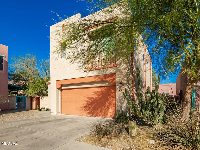 952 W Calle Estrella De Noche — Photo 3