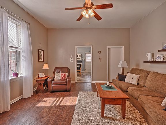 4th image of 5523 S 37th St