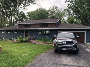 W13338 Lake Dr, Lodi, WI 53555