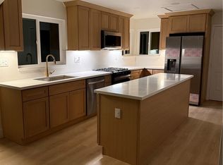 219 W Maple St, Colton, CA 92324