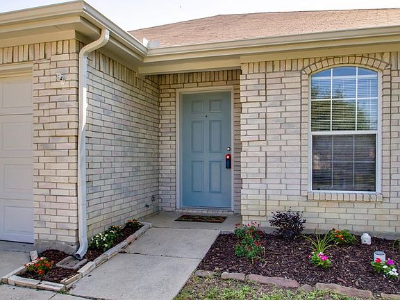 5th image of 511 Blueberry Hill Ln