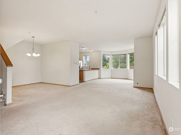 2nd image of 1399 Hudson Street