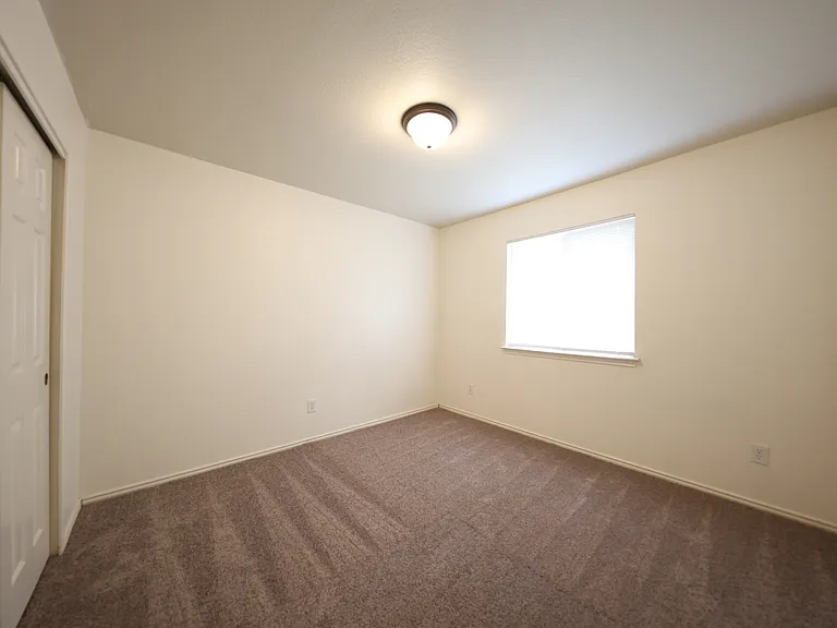 1804 Lobrecht Ct — Photo 19