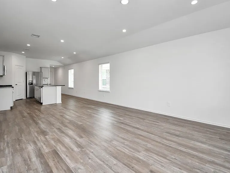 24430 Elmwood Falls Dr — Photo 15