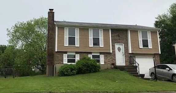 2nd image of 171 Circle Dr
