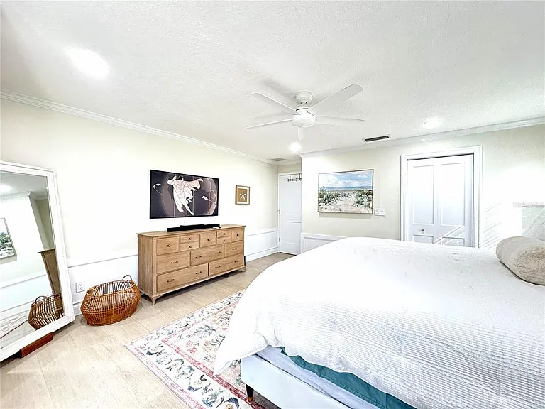 1004 SE 5th Ave — Photo 20