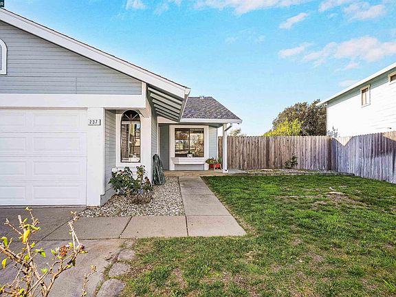 5th image of 237 Starboard Dr