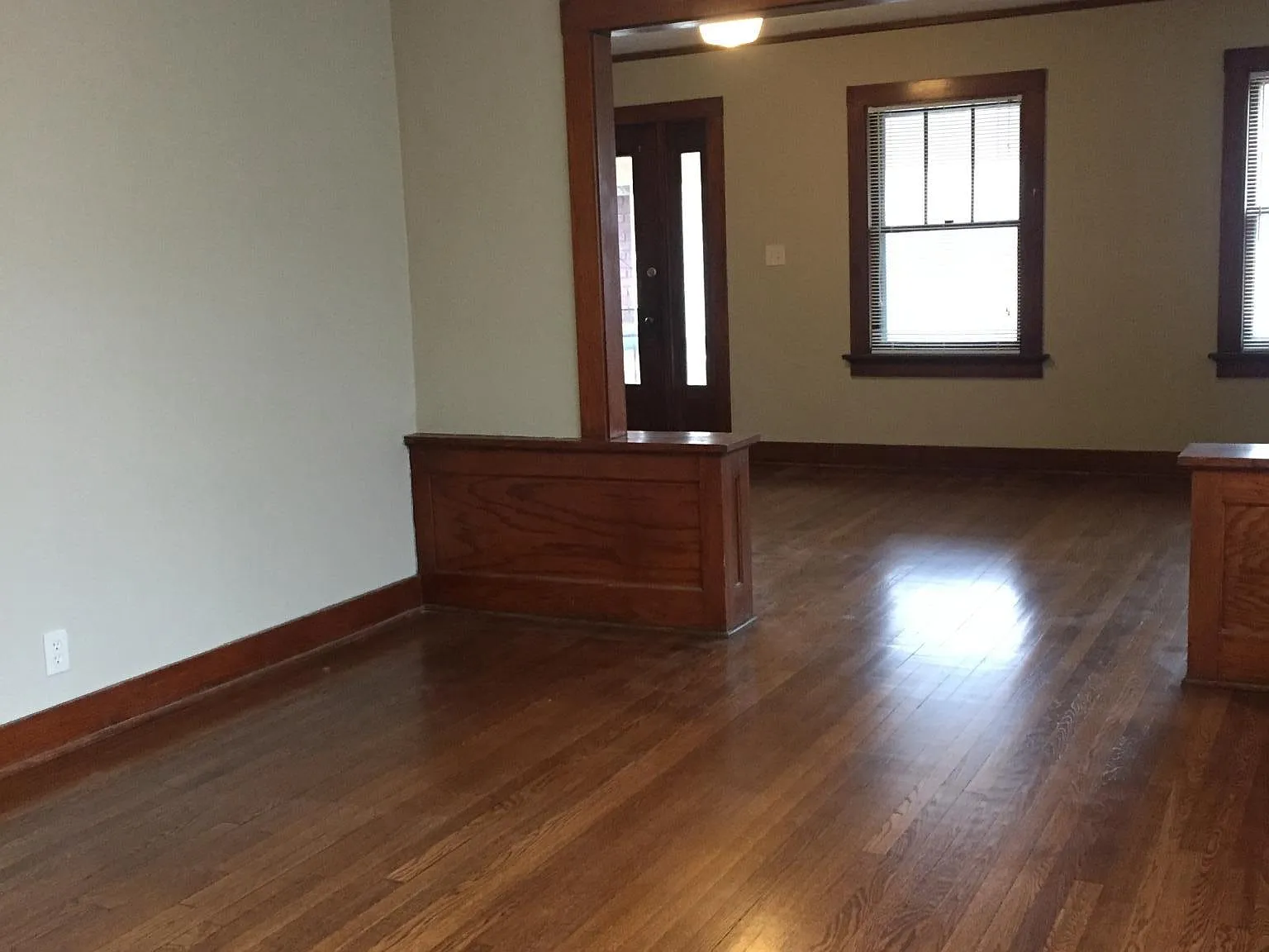 2 bed, 1500 sqft, $1,500 — Photo 3