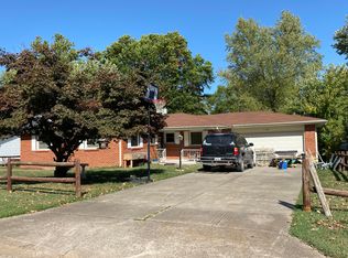 1127 E Edgewood St, Springfield, MO 65807