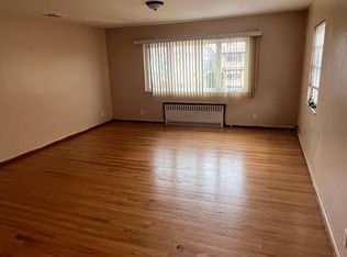 1536 Anderson Ave, Fort Lee, NJ 07024