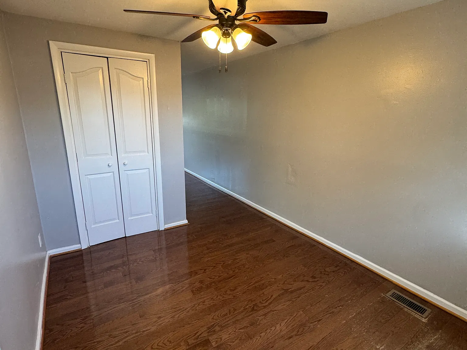 3 bed, 1.5 bath, 1625 sqft, $2,000 — Photo 3